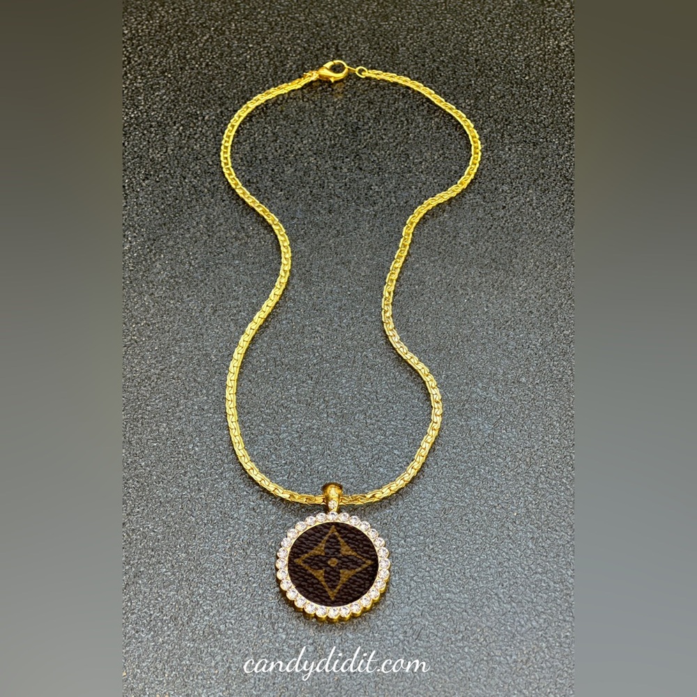 NWT Elegant Handmade Gold and Brown Logo Twinkle Medallion Necklace